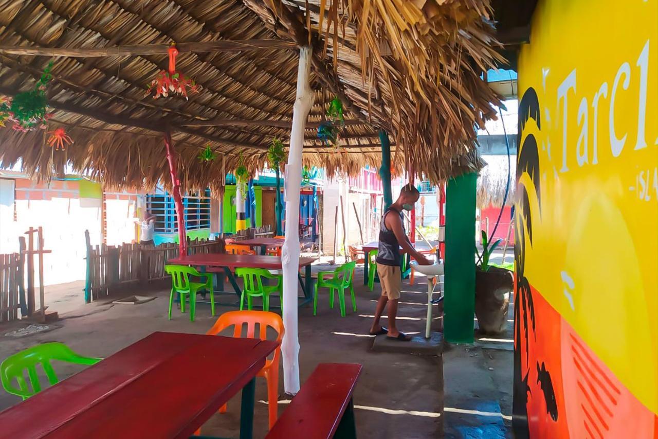Puerto Caracol Isla Mucura Hotel Exterior photo