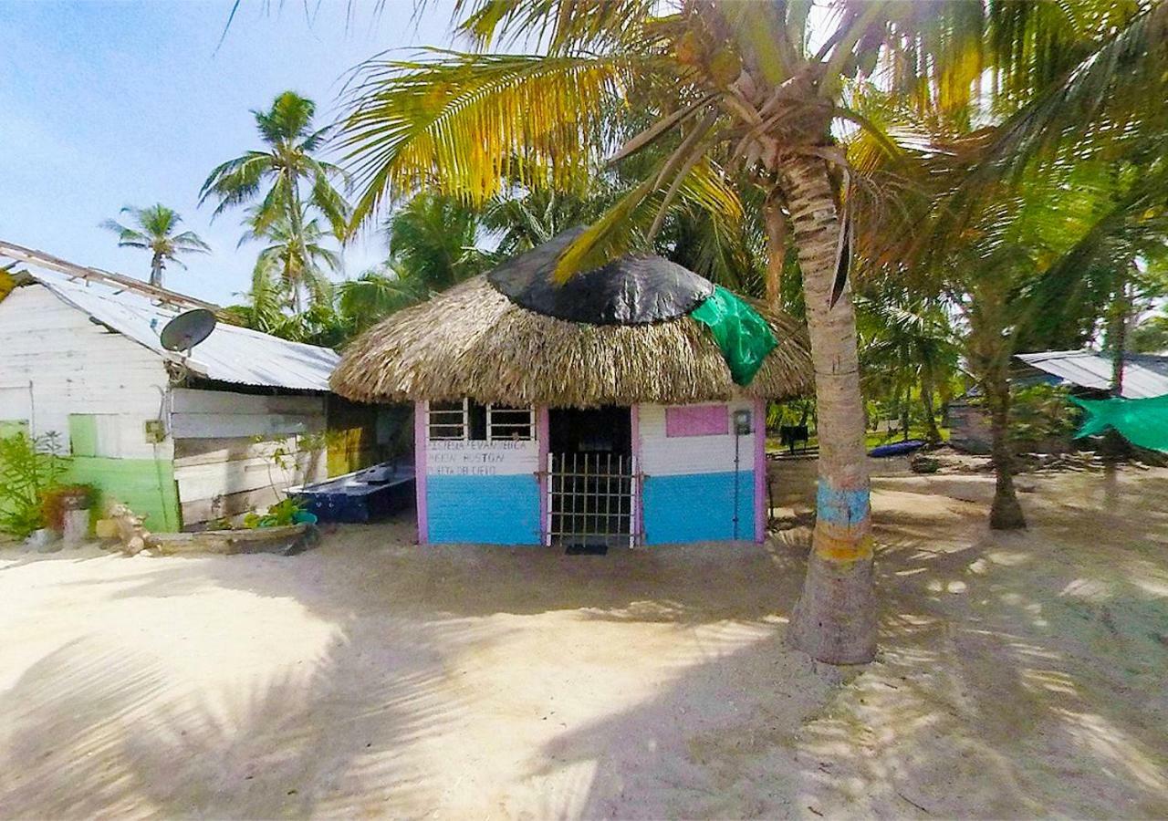 Puerto Caracol Isla Mucura Hotel Exterior photo